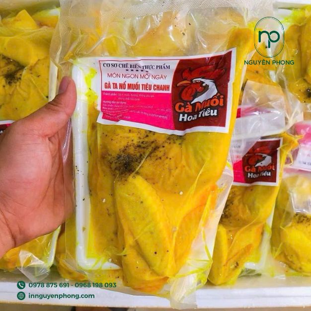 thiết kế tem gà ủ muối phù hợp với kích thước sản phẩm